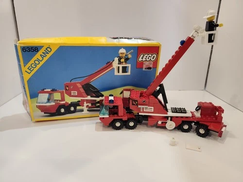 Vtg 80’s LEGO Town Snorkel Squad Fire Truck 6358 w/Original Box & Instructions