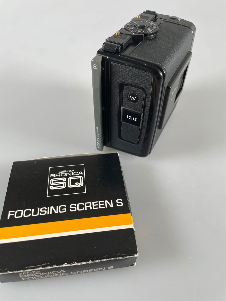 135 W ZENZA BRONICA SQ 135W Film Back Holder For SQ w/Screen 135 W ZENZA BRONICA SQ 135W Film Back Holder For SQ w/Screen