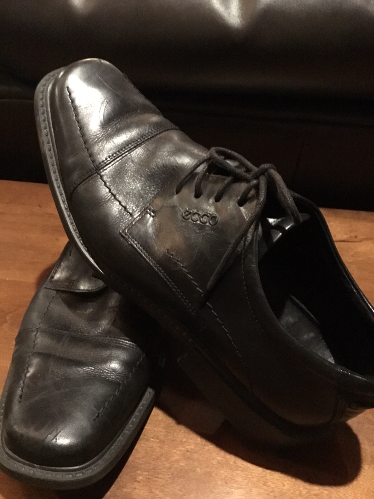 ECCO Men’s Black Leather Apron Toe Dress Shoes Oxford… Gem