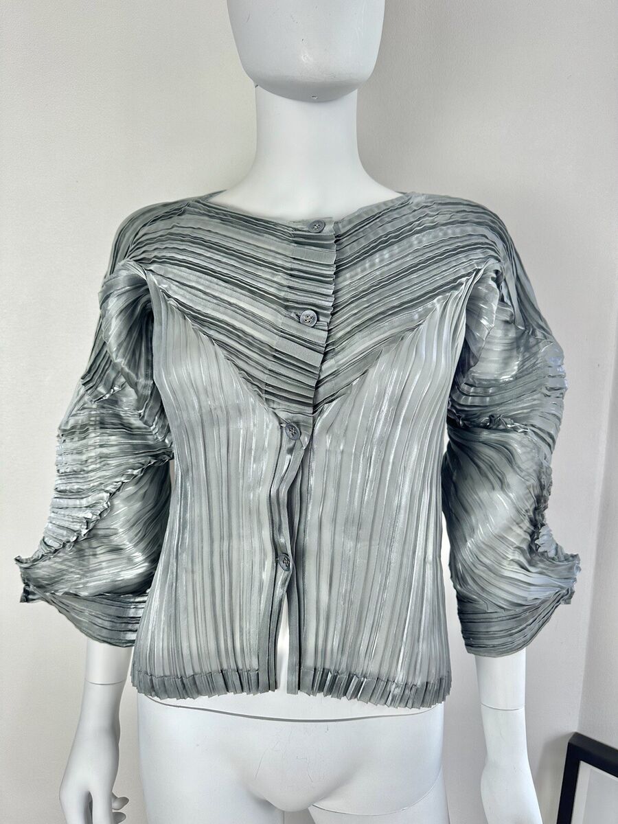 ISSEY MIYAKE vintage Metallic Silver Pleated Top | eBay ISSEY MIYAKE vintage Metallic Silver Pleated Top | eBay