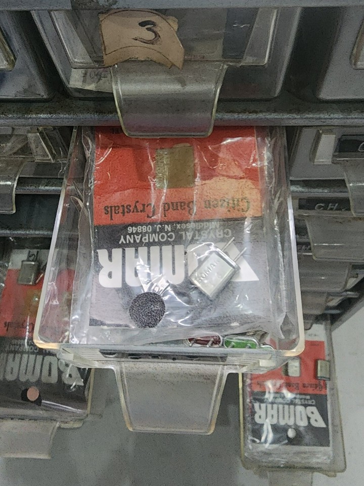 HUGE Vintage Scanner CB Crystal Lot 133 Many NIP eBay