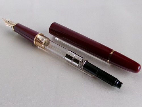 Montblanc Meisterstuck Classique 144 Fountain Pen Burgundy 14K EF Nib W.-Germany - 第 11/14 張圖片