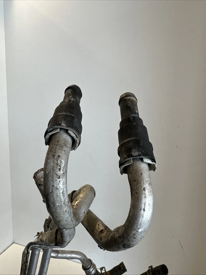 Chrysler Grand Voyager water coolant pipe genuine 2.8 crd 2011 #899007 - Image 4 of 4