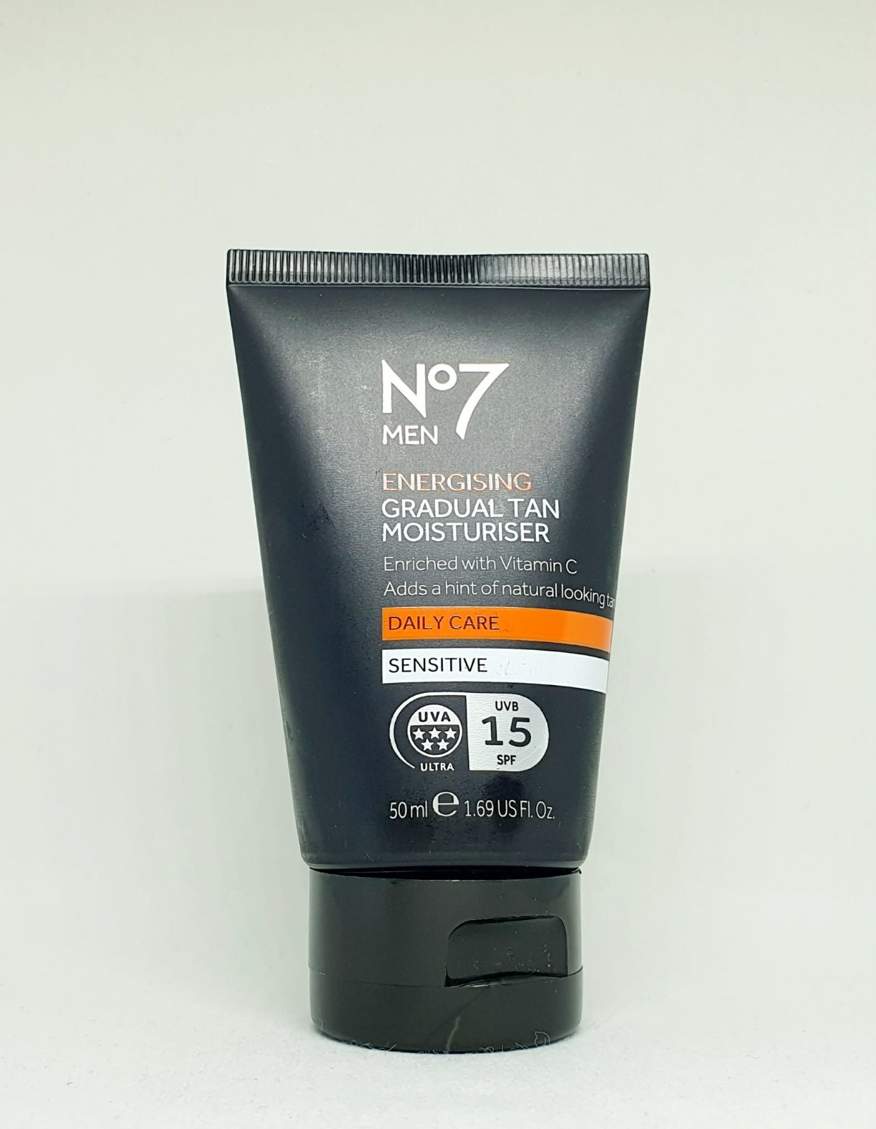 No7 Men Energising Gradual Tan Moisturiser 50ml – SPF 15 UVA/UVB – Vitamin C-New
