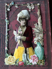 XXL Oblate Scraps die cut Mädchen Dame im Holzrahmen Vögel Bird Vase 29,5cm