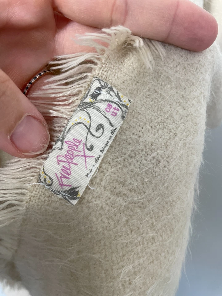 Bufanda Free People Crema Informal Academia Preppy Gran Tamaño Mínimo Acogedor Boho Foto 3 de 4