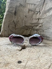 White ED HARDY SUNGLASSES 100 UV PROTECTION ROSES NWOT SHIPS FREE