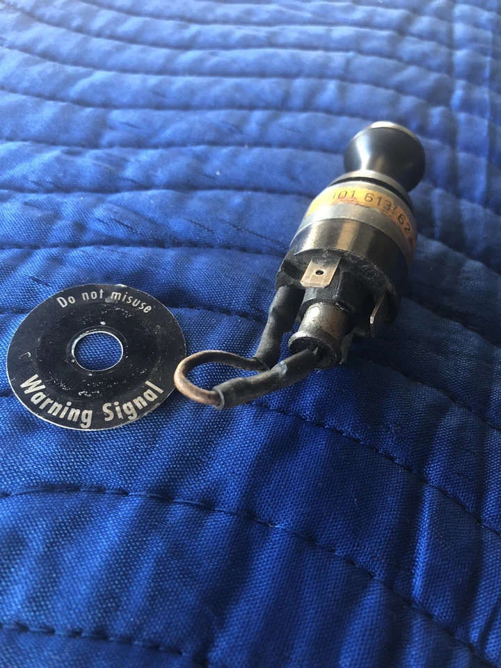 Interruptor de peligro Porsche 911/912/911S 1965-68 Foto 2 de 4