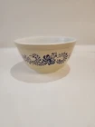 Vintage Pyrex Homestead 402 Bowl 1.5 Qt Speckled Tan w/Blue Flowers