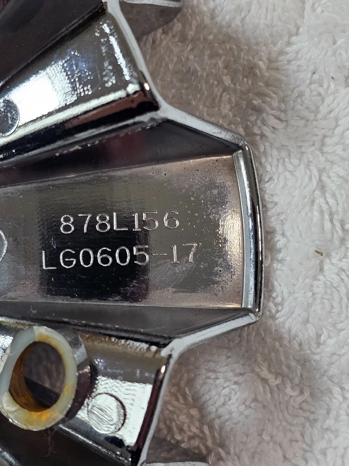 Tapacubos Falken LG0605-17 cromados 878L156 - 6" buen estado Foto 4 de 4