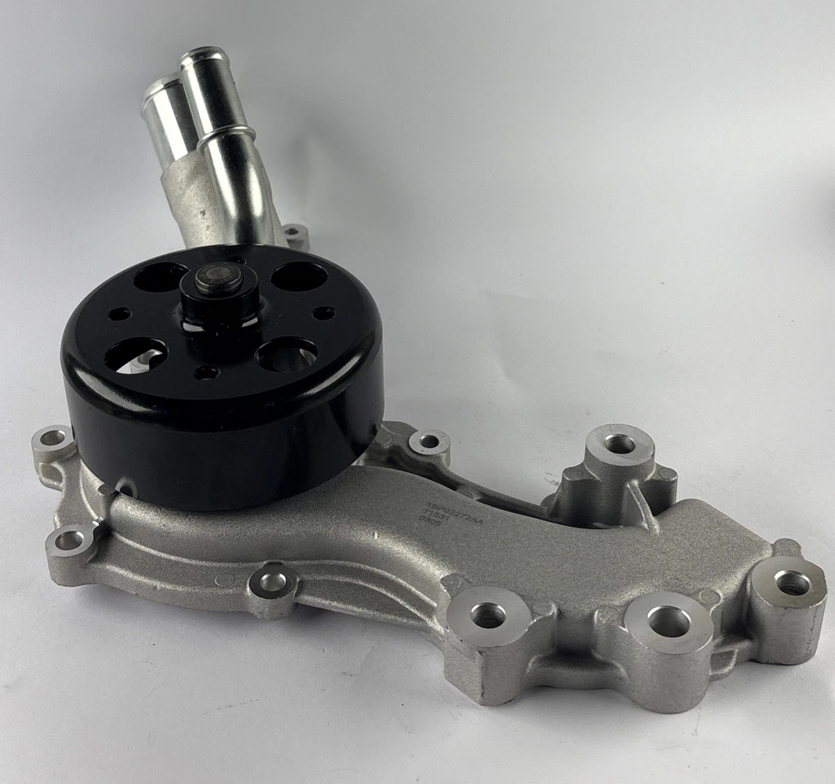 Genuine bproauto Engine Water Pump 1BP02272AA photo 4