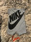 Boys Nike romper size 6 months short sleeve multicolor  — photo 1