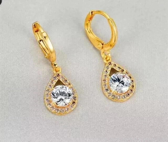 Pendiente redondo de diamantes creado en laboratorio de 2 quilates enchapado en oro amarillo de 14 quilates para mujer Foto 2 de 4