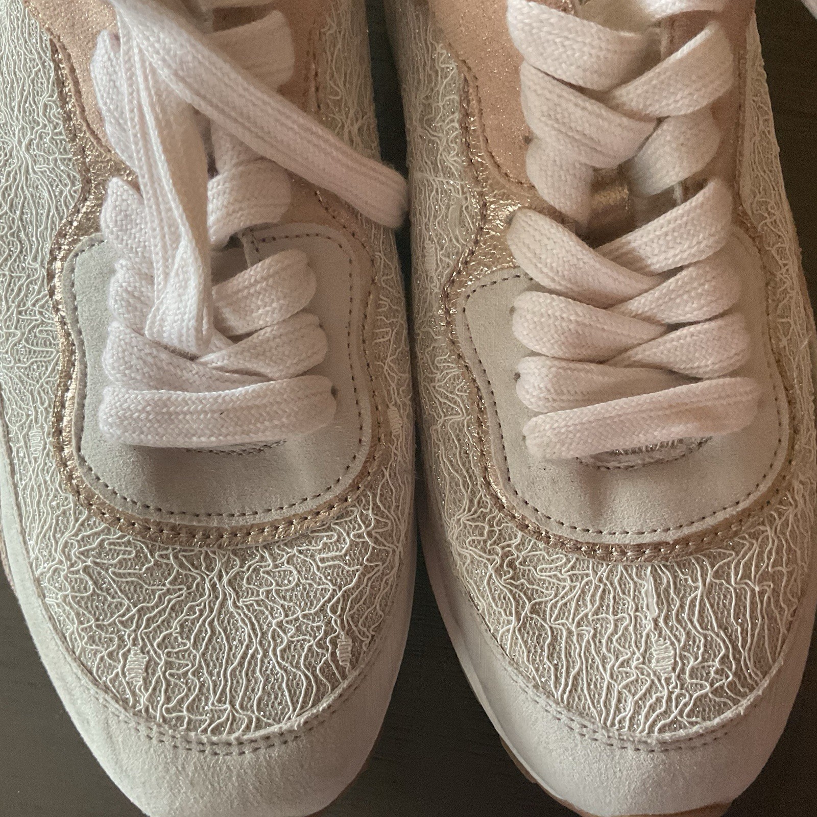 JELLYPOP Off White, Lacy Accents SNEAKERS, TENNIS SHOES SIZE 10 M WOMENS thumbnail 3