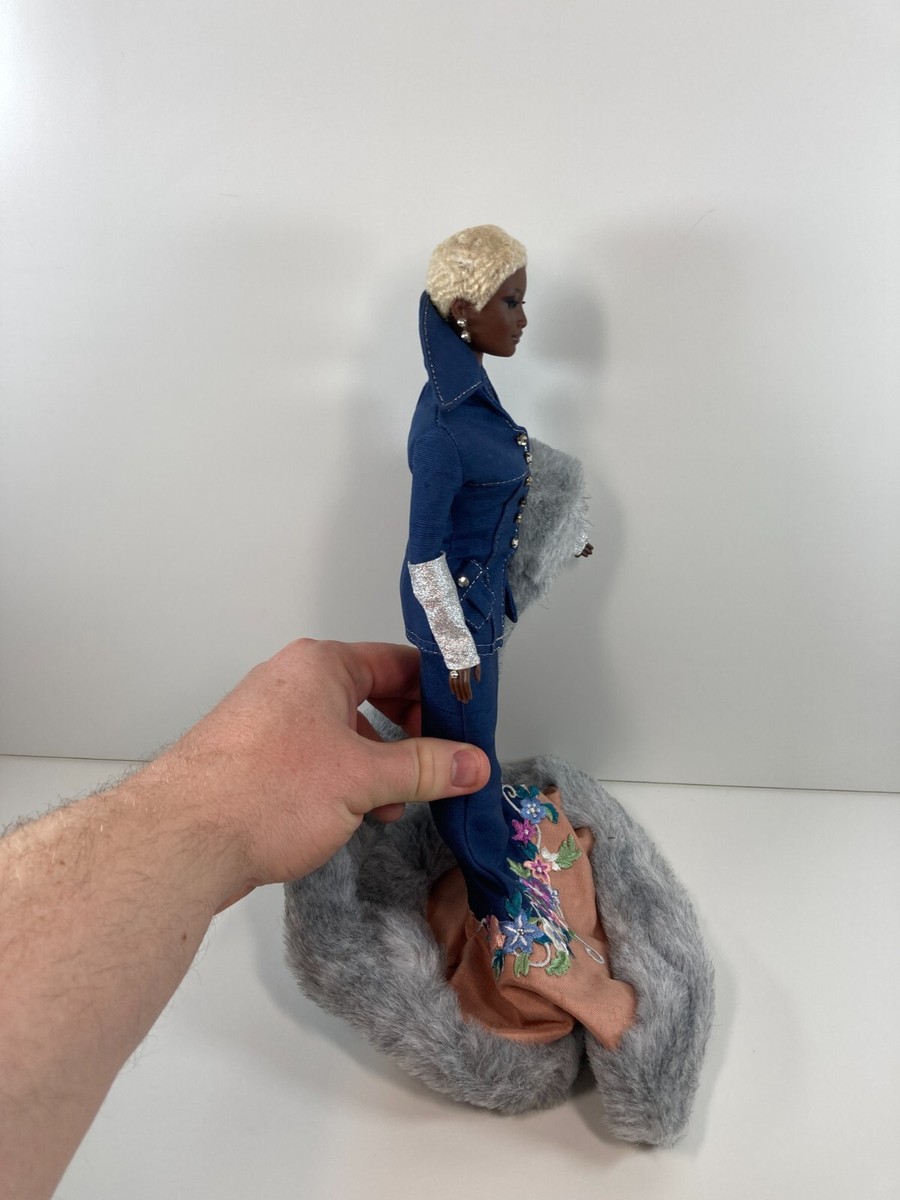 Barbie Byron Lars Indigo Obsession 26935 Mattel 2000 Runway Barbie Byron Lars Indigo Obsession 26935 Mattel 2000 Runway