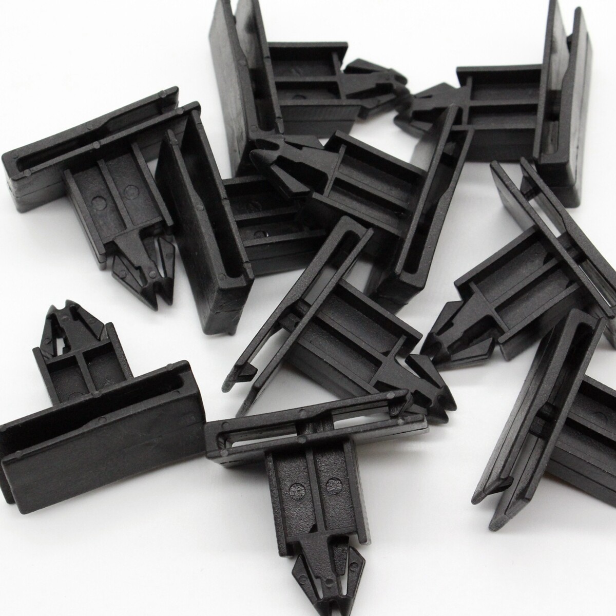 10 Black Nylon Rocker Panel Moulding Clips For GM 10431761 Impala