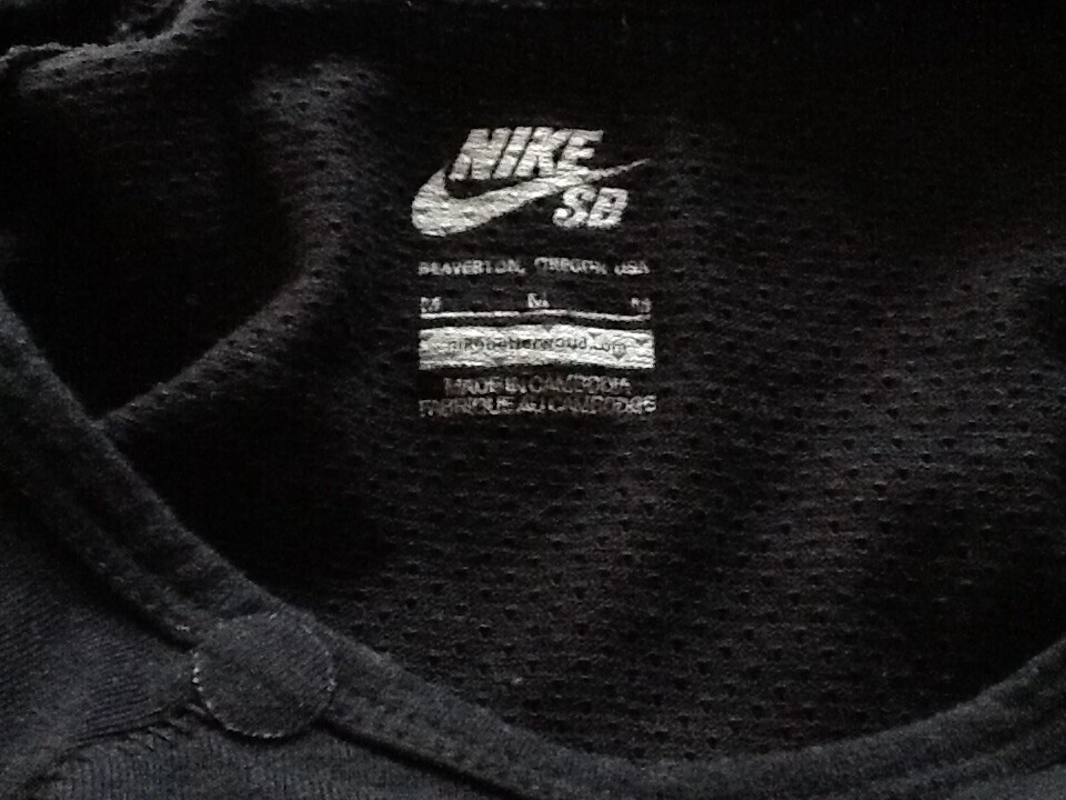 Nike Men's Skate / Gym bundle - hoodie & 2 long sleeve t-shirts MED RRP £100+!! image 7