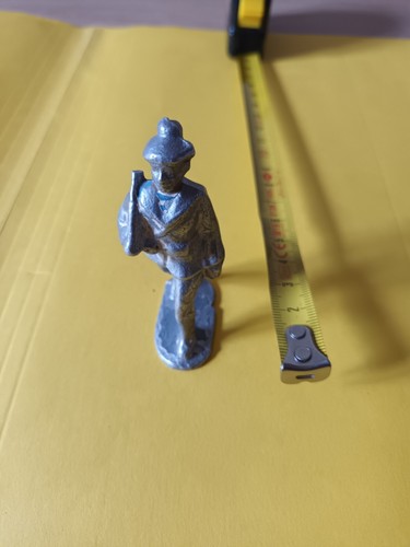 Soldat aluminium Aludo Quiralu ou autres Légionnaire couvre nuque Porte drapeau