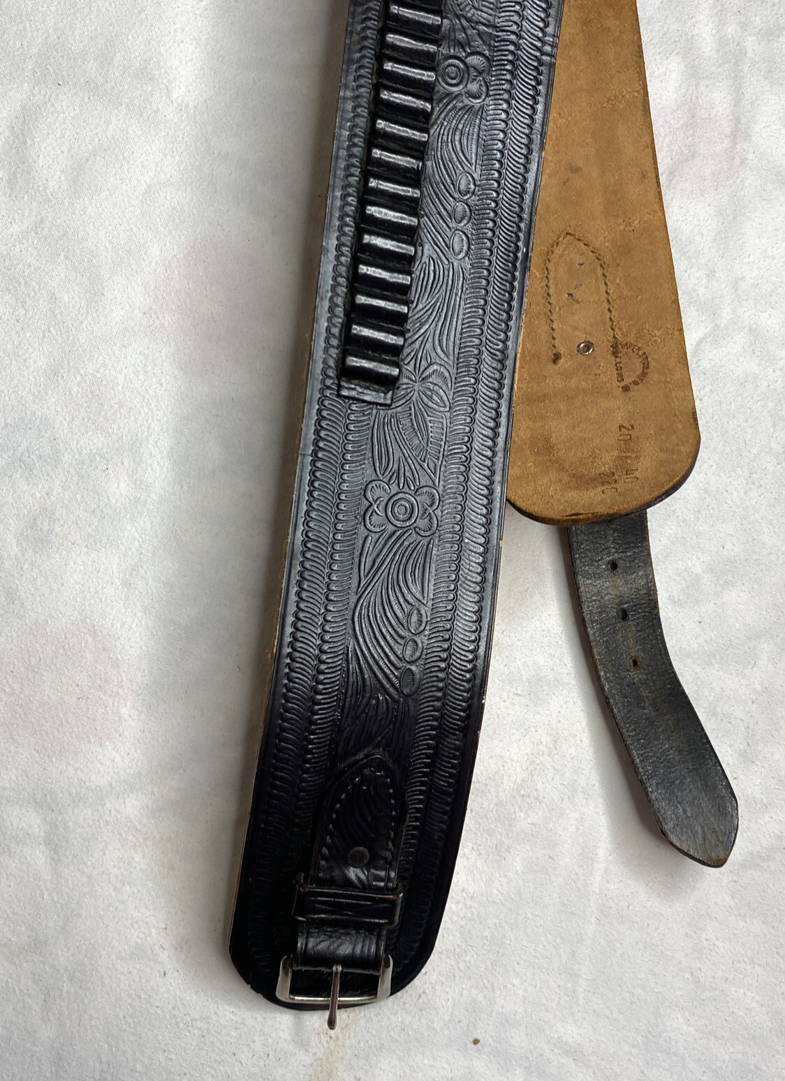 VTG Brauer Manufacturing Black Tooled Leather Gun Belt w Bullet Loops