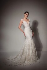 Designer Couture Wedding Dress size 4 pre owned