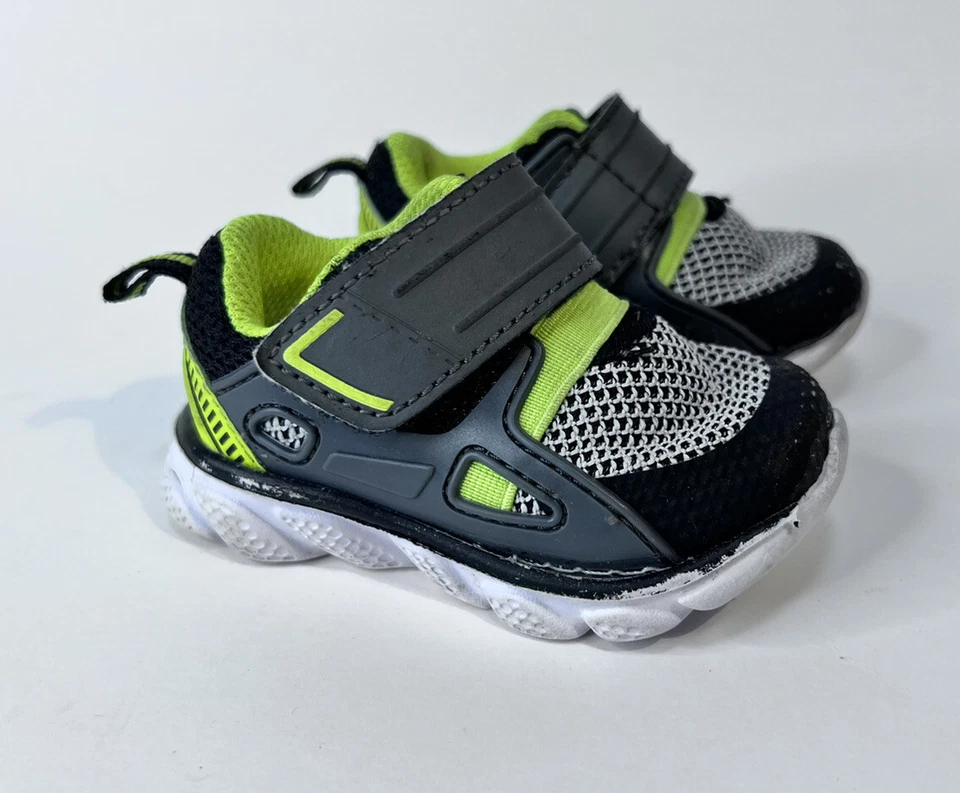 Tênis Garanimals Bebê Criança Meninos CINZA VERDE PRETO Fecho de Gancho e Laço - Imagem 2 de 4