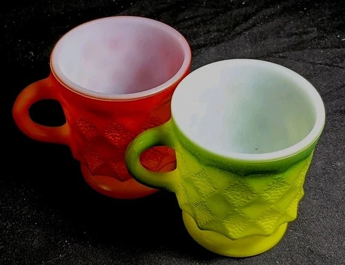 2 Vintage ANCHOR HOCKING Kimberly Diamond Coffee Mugs Yellow Brown Blue