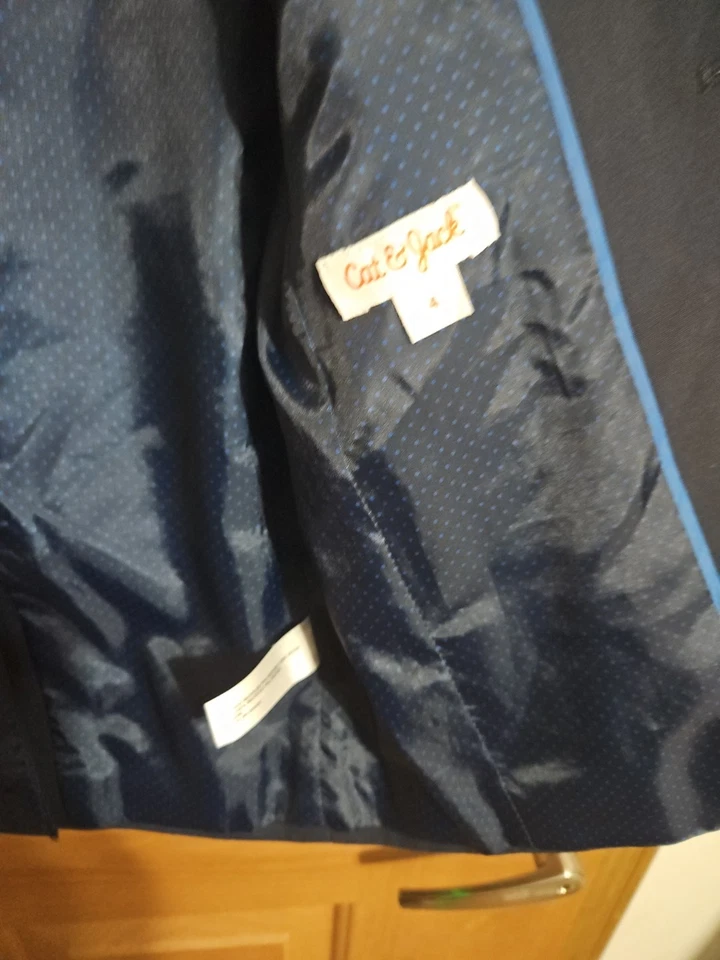 Cat & Jack Boys 2 Button Suit Coat with Flap Pockets Size 4 - Navy - Image 4 of 4