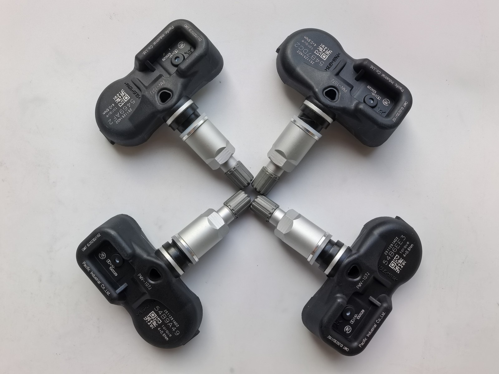 OEM 4X 42607-33021 TPMS PMV-107J For Toyota Lexus TIRE PRESSURE MONITOR SENSOR