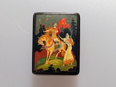 Vintage Russische Lack Miniatur Box Handbemalt Pferd Ritter Figuren Fantasy