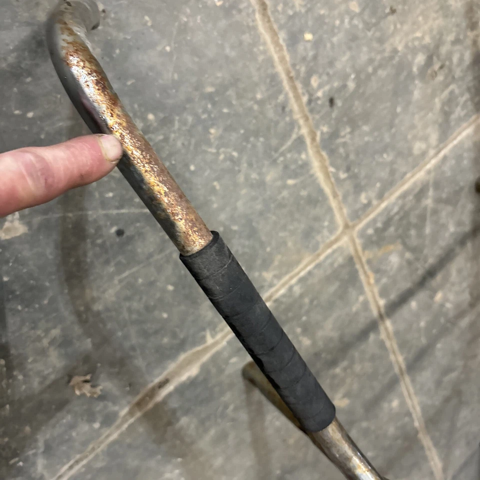 1972 - 73? Vintage Yamaha GP292B snowmobile Rear Bumper Grab Bar Handles Foto 3 de 4