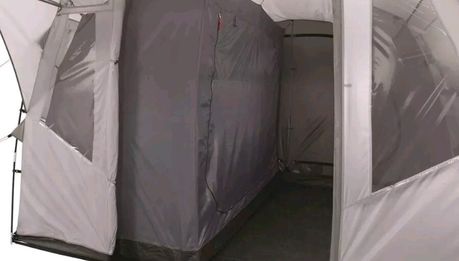 Foto 1 di 2