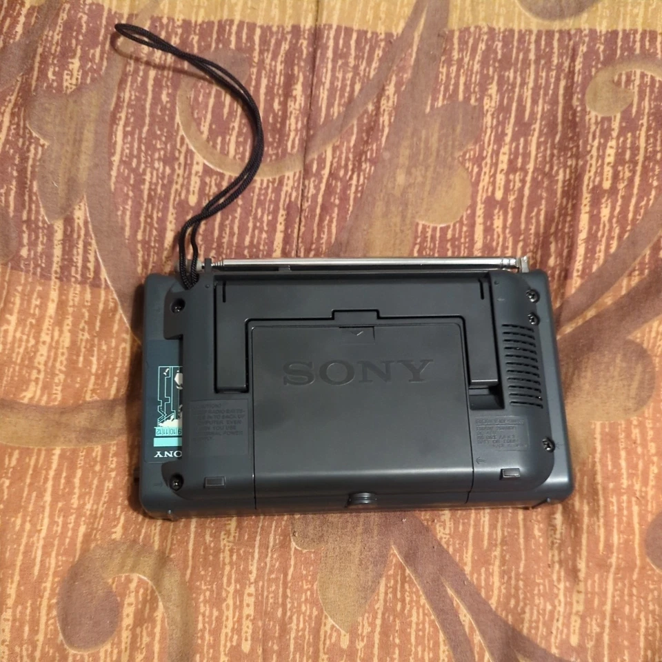 Sony Receptor de Onda Corta ICF SW800 Radio en Caja, Manual, 4 Tarjetas y Antena AN-61 Foto 3 de 4