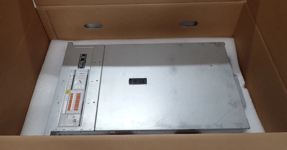 Dell PowerEdge R7525 2x 16C AMD EPYC 7302 16GB Ram 2x 240GB SSD 12-Bay 2U Server - Image 4 of 4