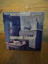 MOEBIUS MONSTER SCENES GRUESOME GOODIES MODEL KIT NEW IN BOX HORROR RARE 2010