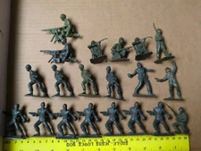 20 Vintage Tim Mee Toy Military Army Plastic Soldiers 2.5-3.0” Machine Gunners