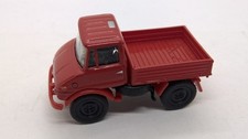 Schuco 1:87 Mercedes Unimog U 406 Pritsche rot (13)