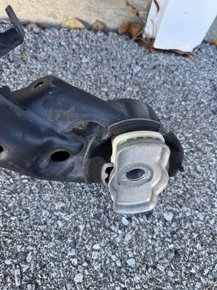 18-23 AUDI Q5 Suspensión Trasera Crossmember 80A505235S Foto 4 de 4