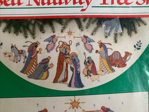 Kit point de croix jupe sapin de Noël crèche bénie neuf dans son emballage 46 en rond anges - Photo 1/9