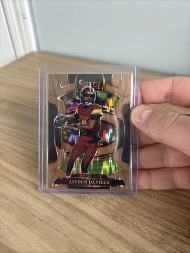 2025 Select Jayden Daniels Copper Flash  /899 Prizm