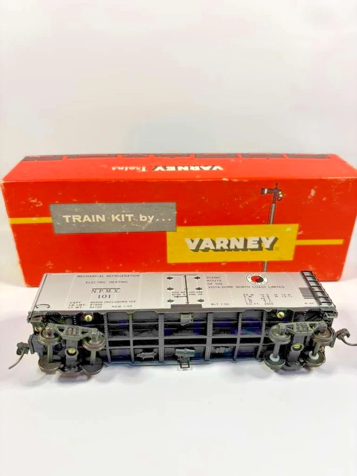 Varney Northern Pacific Reefer R-45 - Coche de carga escala HO Foto 3 de 4