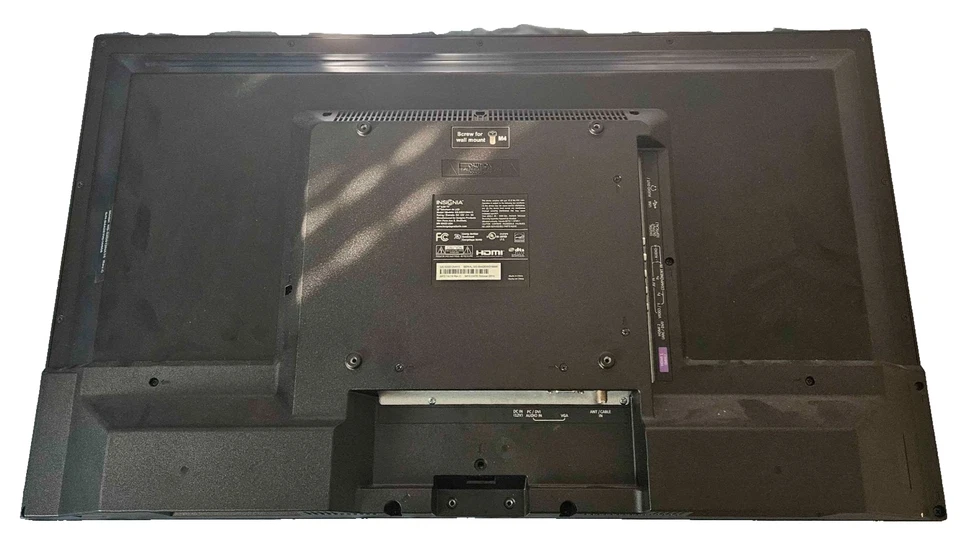 Insignia 32" 720p LED Flatscreen TV Model NS-32D312NA15 Tested & Works - Image 2 of 4