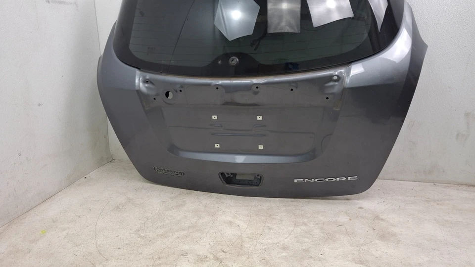Buick Encore 2013-2022 puerta levadiza maletero tapa portón trasero gris OEM Foto 2 de 4