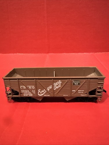 ATHEARN HO CB&Q #194311 MADERA 2 BAHÍAS TOLVA | Condition: Used
