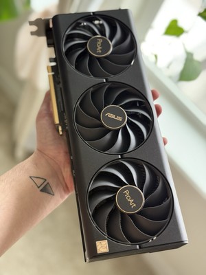 ASUS ProArt GeForce RTX  4080 Super OC Edition Graphics Card 