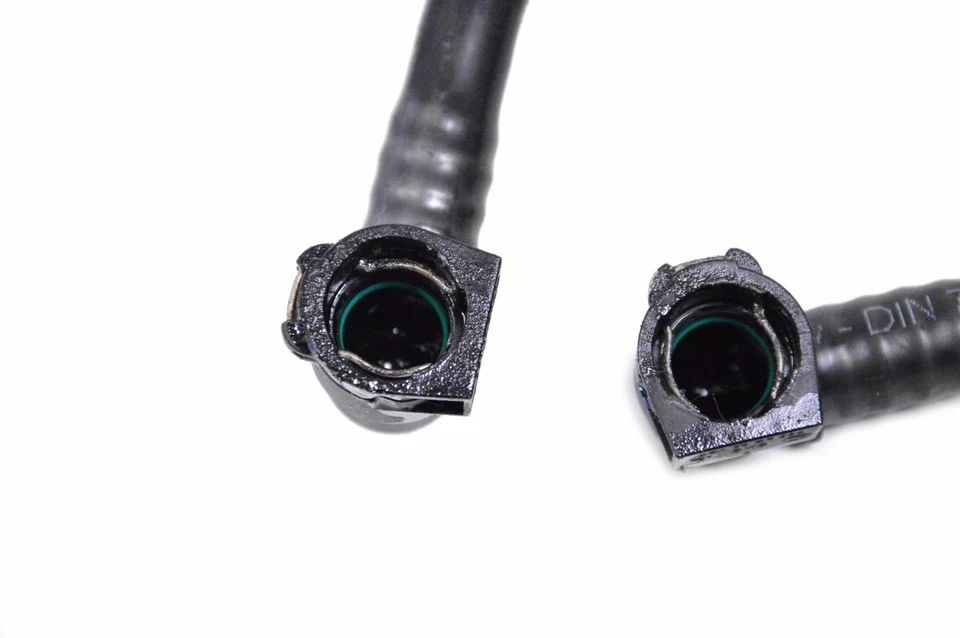 Tubo de refrigeración de transmisión BMW 5 F10 ActiveHybrid 2014 RHD 7610716 7610715 14326122 Foto 3 de 4