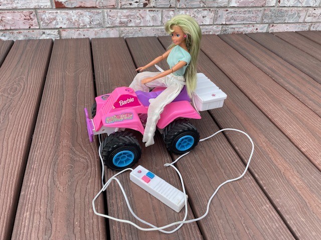 1996 Sparkle Beach Barbie Wire-controlled Sun Rider ATV by