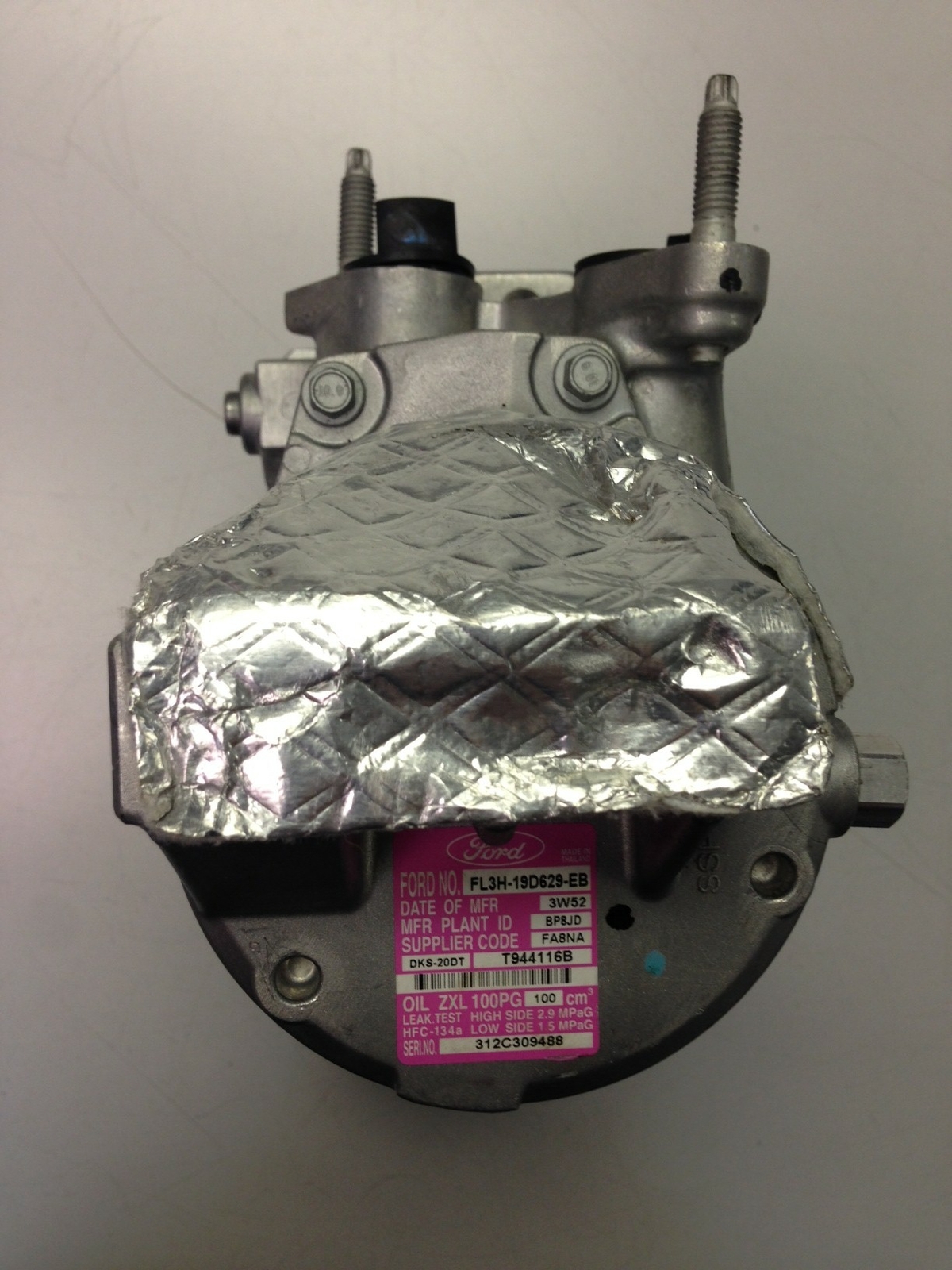 A/C Compressor OEM Motorcraft DKS20DT for Ford F-150 QR - Picture 4 of 12