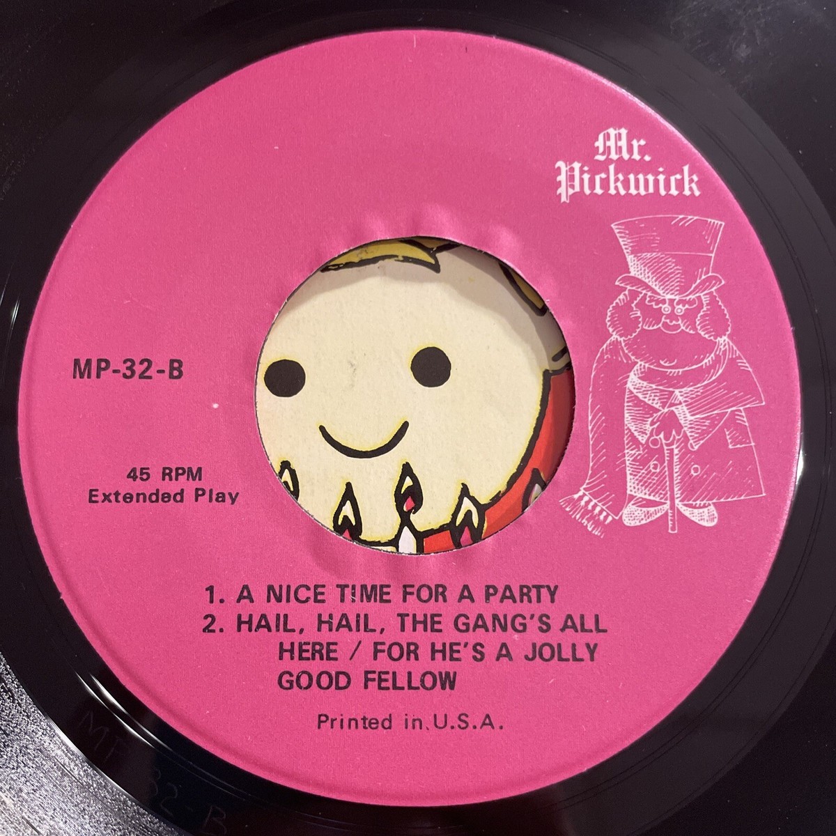 ベアブリック　Happy Birthday Amazon.co.jp: BERBRIC ベアブリック Happy Birthday ハッピー