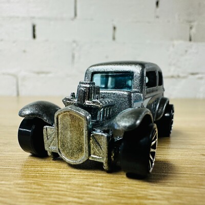 32 Ford Vicky Grey 005 White Roll Patrol 2005 Mainline