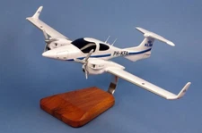 KLM Flight Academy Diamond DA42 Twin Star PH-KFA Desk Top Model 1/28 AV Airplane